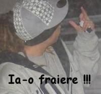 poze funny tom ie.. fraiere.. eu-s tom kaulitz.. (uitati-va voi        