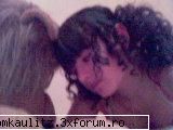 deci..cine suntem??? eu....d prima ..cu paru