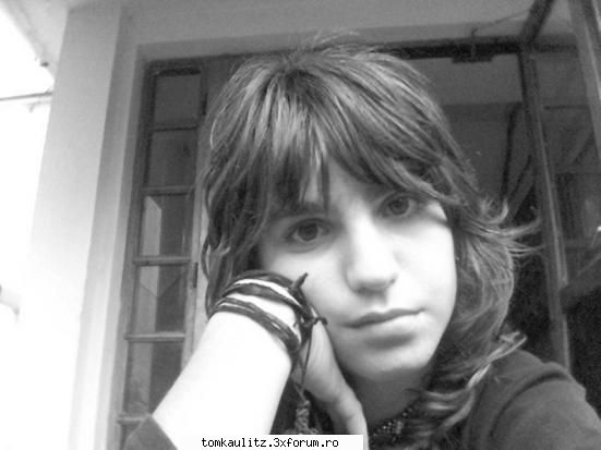 deci..cine suntem??? uite poza yoo!!