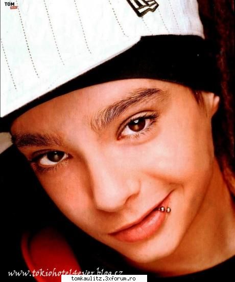 pai ce stiu yo despre lui e capre boxeri,de obicei ii are albastrii si sunt in dreadlocks de aproape