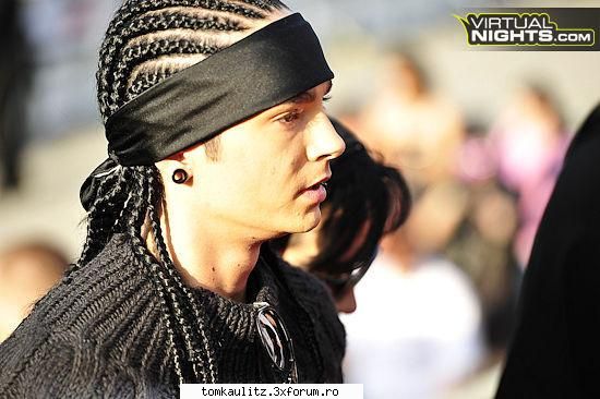 Cele mai cool poze cu Tommy...:))) - new look( e vechi dar in 2000 era nou:D) - Tom`s Gallery