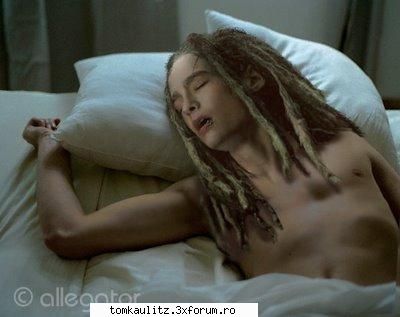 funny pics cu tom - ce adorabil e cand doarme...ca un ingerash id-ul - Tom`s Gallery