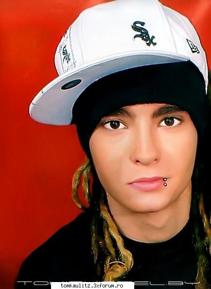 halooooo!!!!! - hey...ce facetzi?:P...vroiam sa va intreb dak - Totul despre Tom...