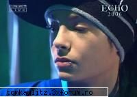 o zi cu tom !!! - mama pey cred k lash tzine numai in bratze shih - Ce ne place la Tom???