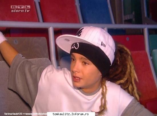 poze cat mai multe cu tom - give me a hug :D - Tom`s Gallery