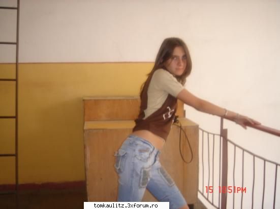 poze cat mai multe cu tom - e am pus alta poza asta e q mne - Tom`s Gallery