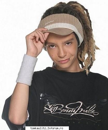 poze funny q Tom - Tom-forever - TOKIO HOTEL SCANS & PHOTOS