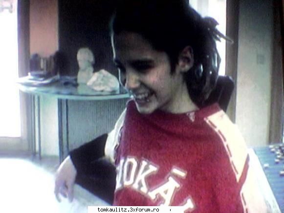 tom pe vremuri.... - ^^multe poze, nu le numar - TOKIO HOTEL SCANS & PHOTOS